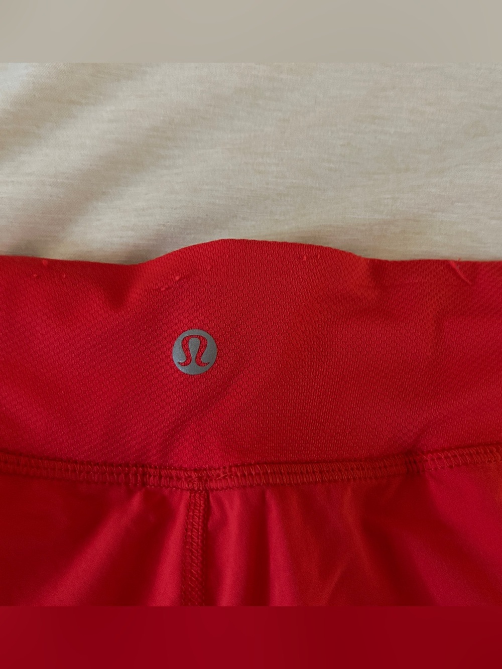 Fast and Free Split Shorts - Picture 4 of 5